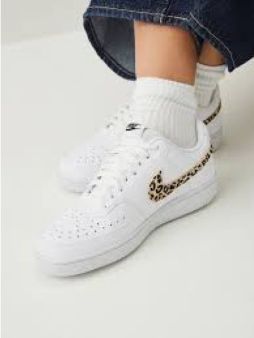 Nike Women's Court Vision Low Leopard Print Sneakers Size 9